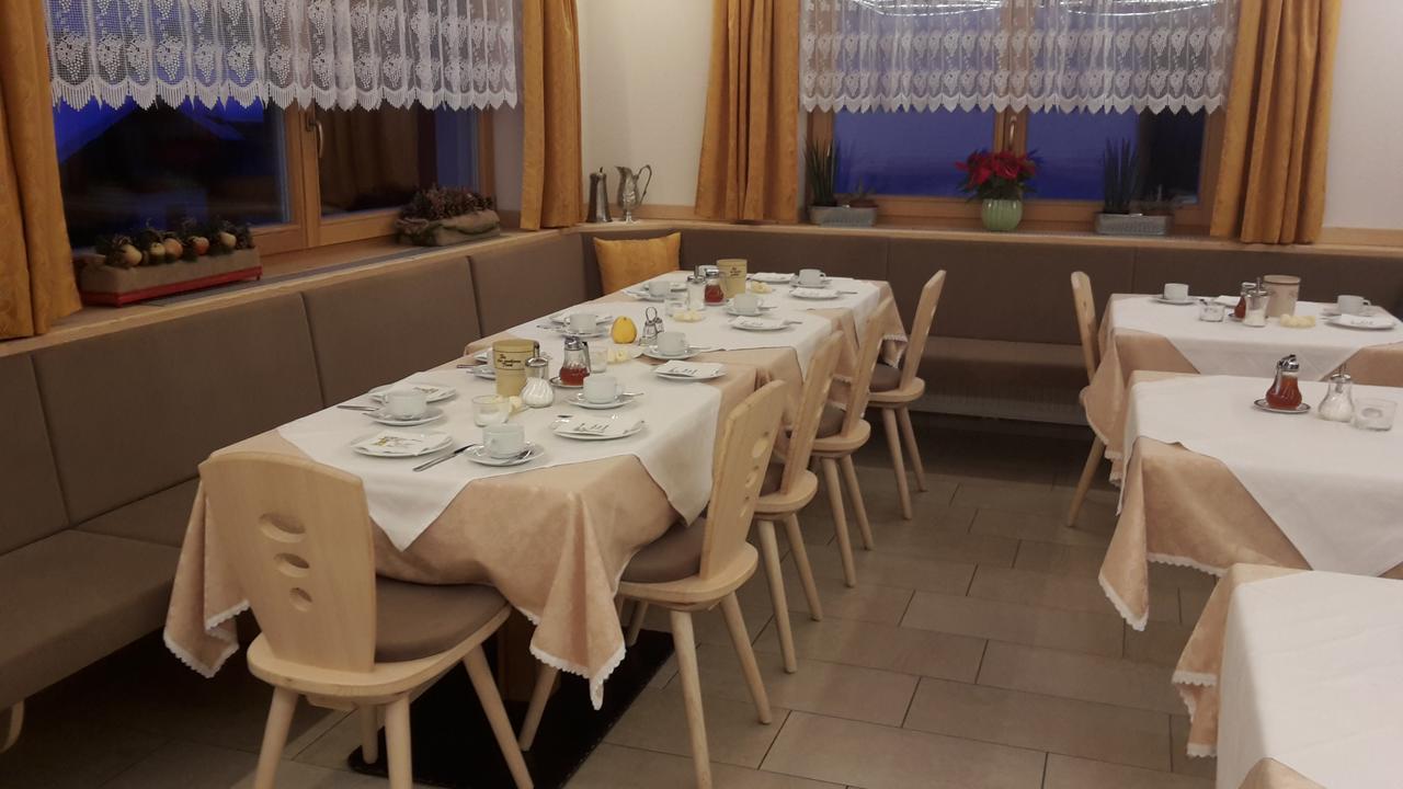 Garni Margherita Corvara Exteriör bild